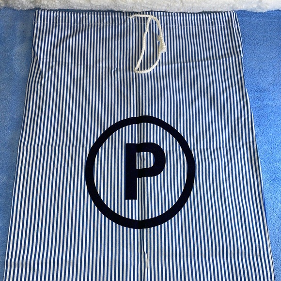 Wäschebeutel Other - NWOT Large Carrying Bag.  Blue & White Strioe with letter “P”